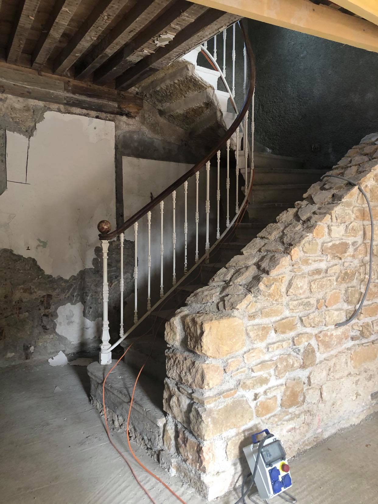 Rayé_Rénovation escaliers_St Cyr au Mt d'Or